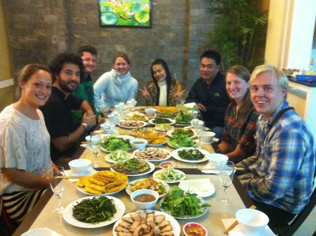 Viets Family River - Hoi An Homestay Zewnętrze zdjęcie
